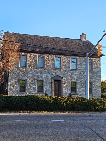 Primary Photo Of 3144 Hamilton Blvd, Allentown Storefront Retail Office For Lease