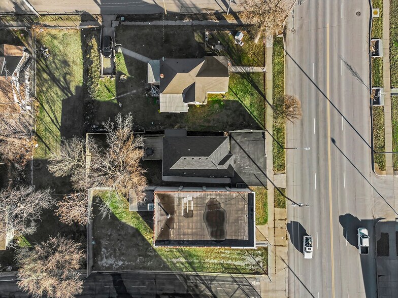 More Photos Of 6632 E Truman Rd, Kansas City General Retail For Sale