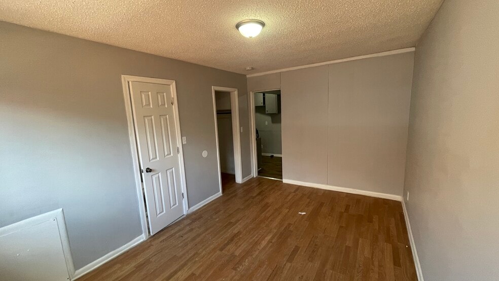 More Photos Of 10400 Whittier St, Detroit Apartments For Sale