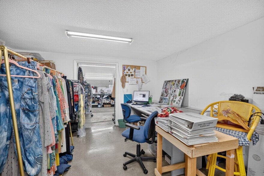 More Photos Of 2202-2204 W 78th St, Hialeah Warehouse For Sale