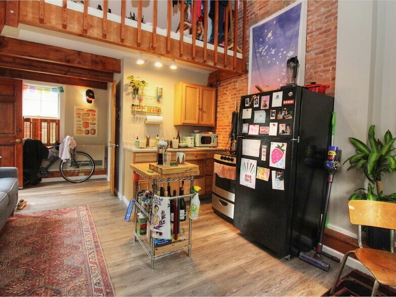 More Photos Of 5224 Shelburne Rd, Shelburne Apartments For Lease