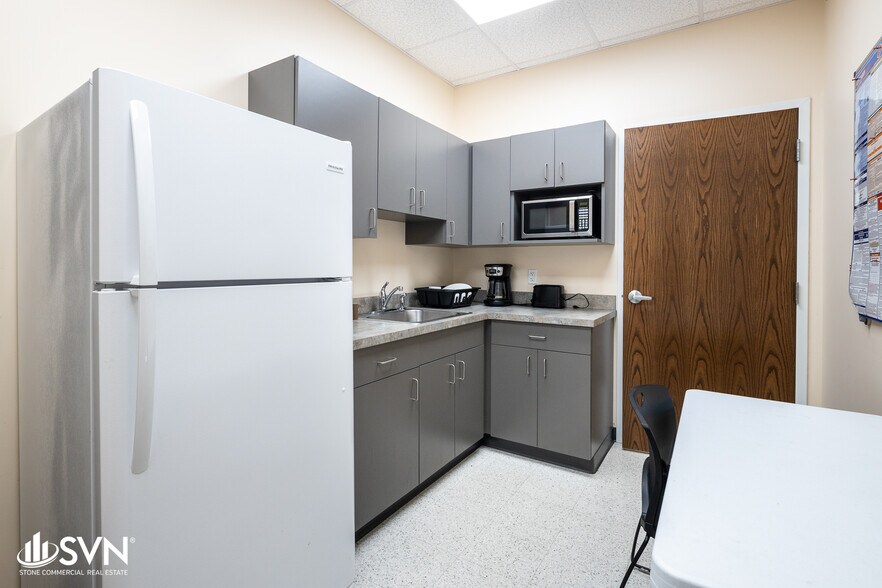 More Photos Of 605 Keene Centre Dr, Nicholasville Freestanding For Lease
