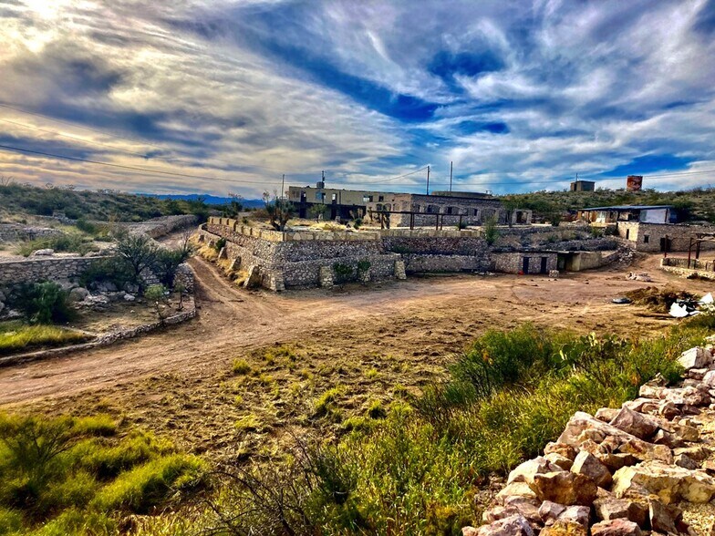 More Photos Of 1 Villa De La Mina rd, Terlingua Land For Sale