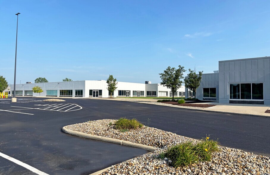 More Photos Of 9911 Avon Lake Rd, Burbank Unknown For Lease