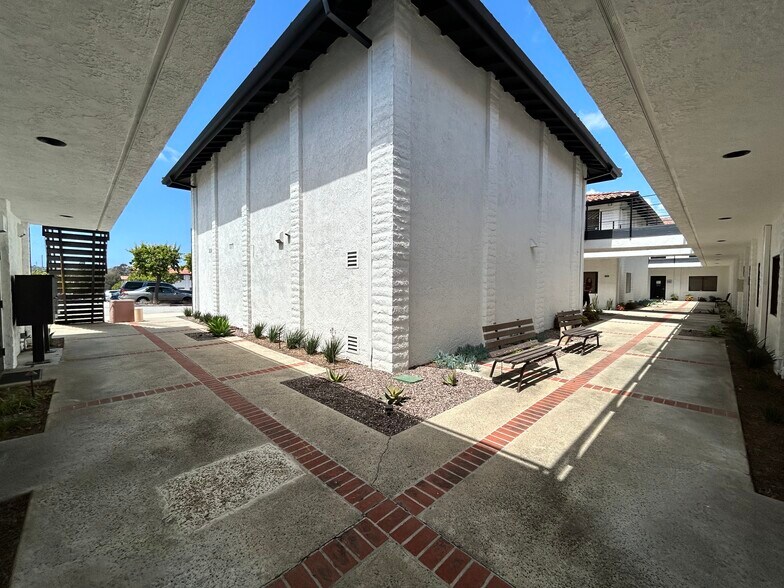 More Photos Of 24953 Paseo De Valencia, Laguna Hills Medical For Lease