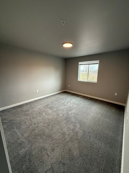 More Photos Of 354 S 8th St, Carlton Multifamily For Sale