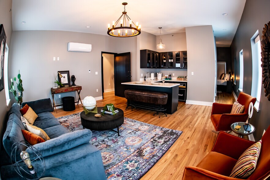 More Photos Of 315 S Trenton Ave, Tulsa Office For Lease