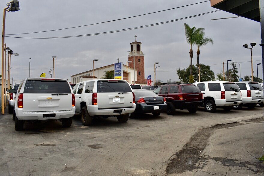 More Photos Of 525 S Atlantic Blvd, Commerce Auto Dealership For Lease
