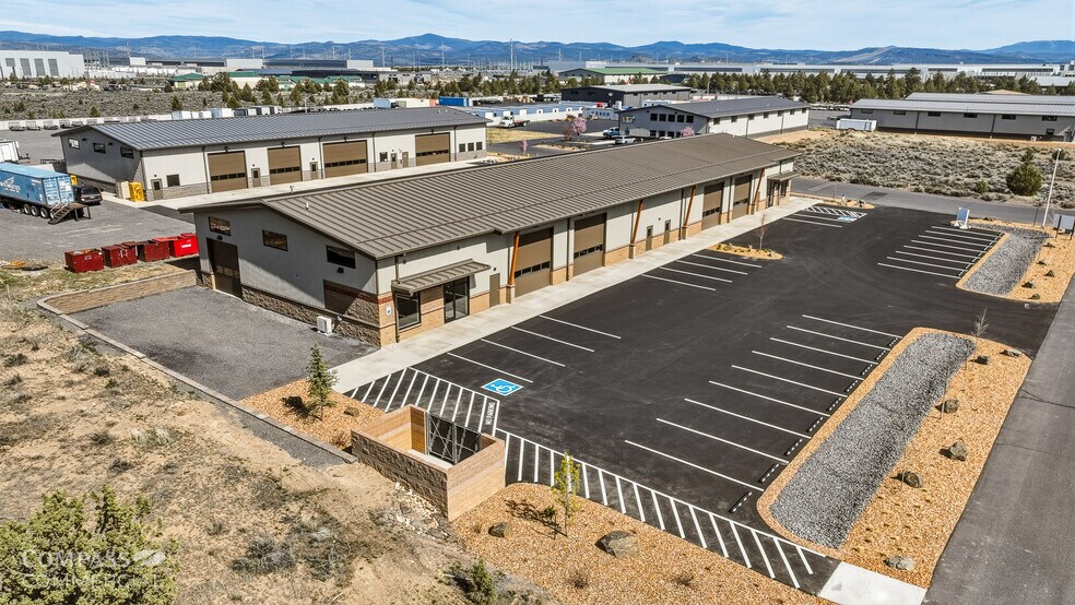 Primary Photo Of 3951 SW Empire Dr, Prineville Manufacturing For Lease