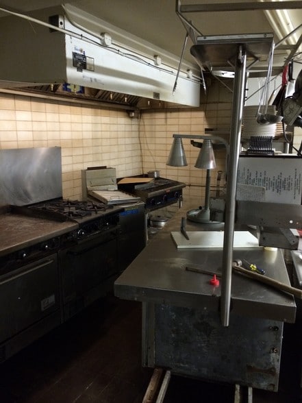 More Photos Of 130 Washington Ave, Iron River Freestanding For Sale