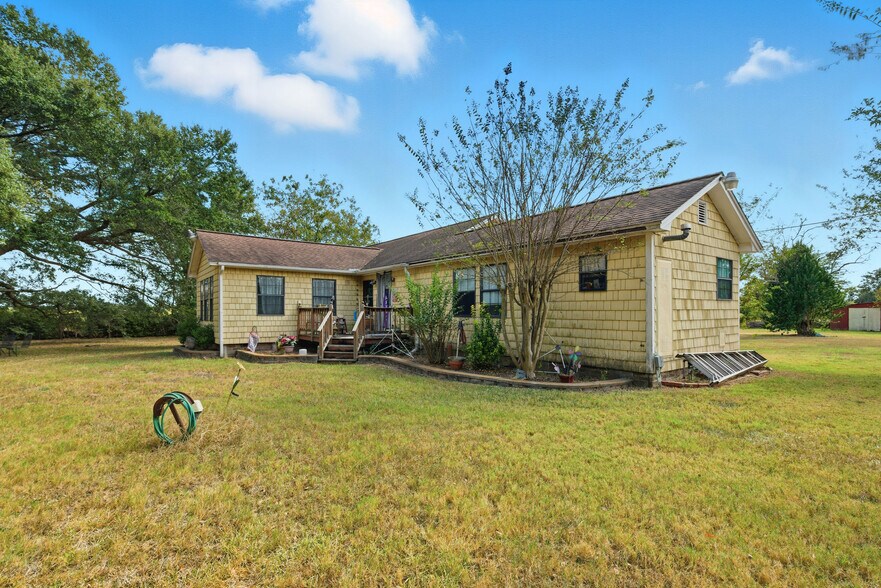 More Photos Of 29211 Castle Rd, Waller Specialty For Sale