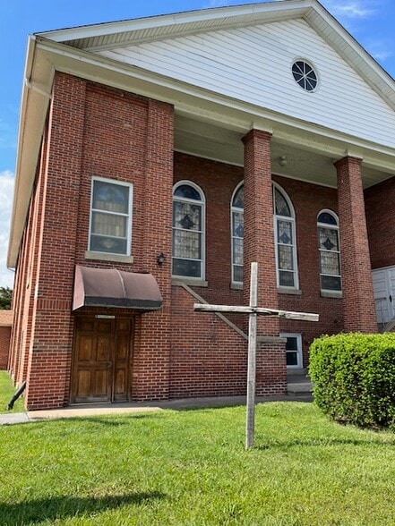 More Photos Of 200 E Fudge St, Covington Specialty For Sale