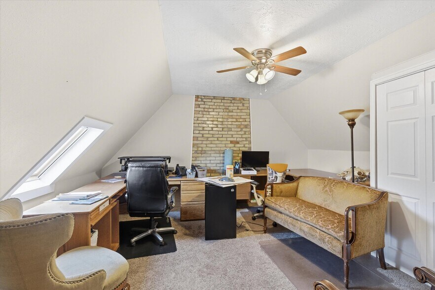 More Photos Of 105 W 200 N, Logan Office For Sale