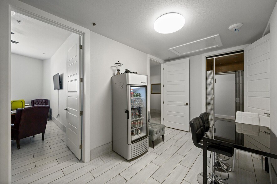 More Photos Of 251 S Mill St, Lewisville Apartments For Sale