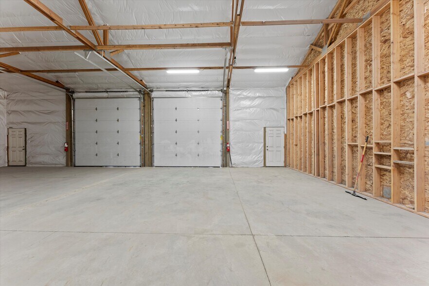 More Photos Of 221 Hamilton Rd, Moses Lake Warehouse For Lease