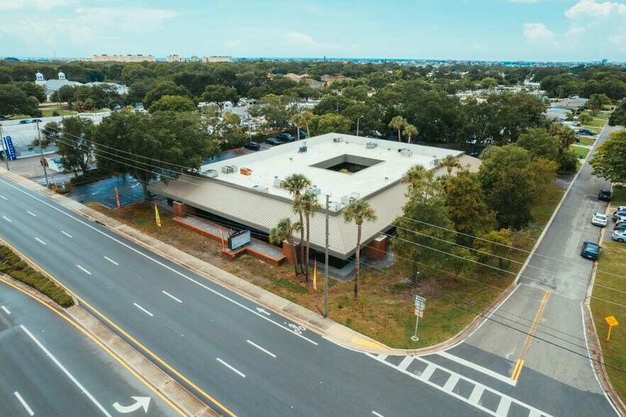 More Photos Of 5666 Seminole Blvd, Seminole Office For Sale