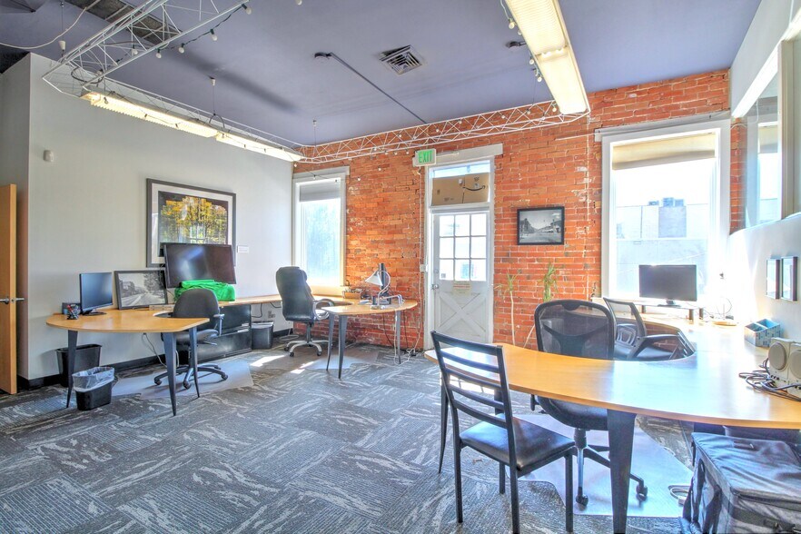 More Photos Of 1735-1737 15th St, Boulder Office For Sale