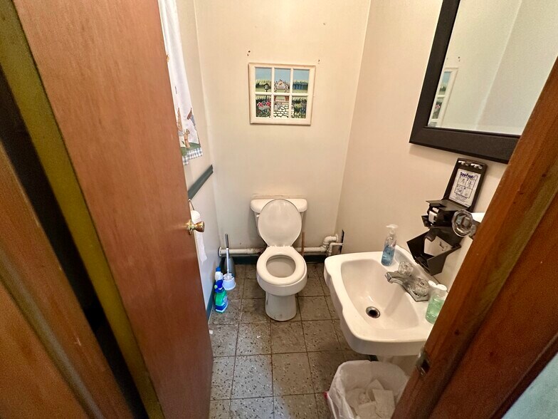 More Photos Of 306 Clinton St, Delaware City Religious Facility For Sale
