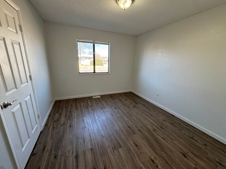 More Photos Of 2045 Bunting Ave, Grand Junction Apartments For Sale
