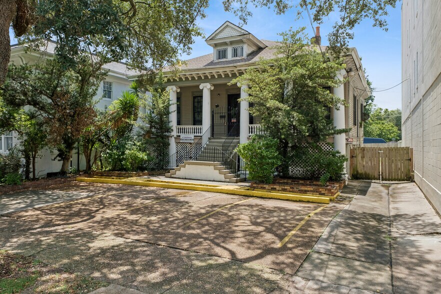 More Photos Of 2926 Canal St, New Orleans Office Residential For Sale