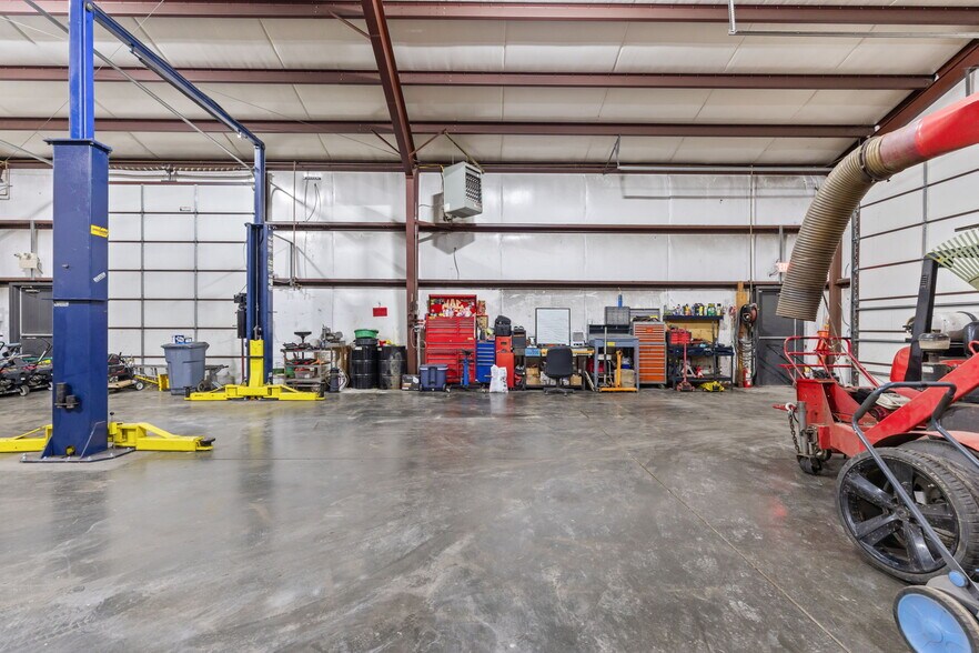 More Photos Of 7011 Beaver Dam Rd, Levittown Industrial For Sale