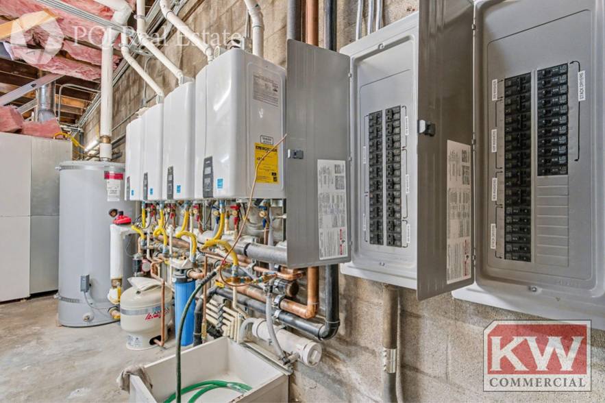 More Photos Of 1480 E 56th St, Los Angeles Freestanding For Sale