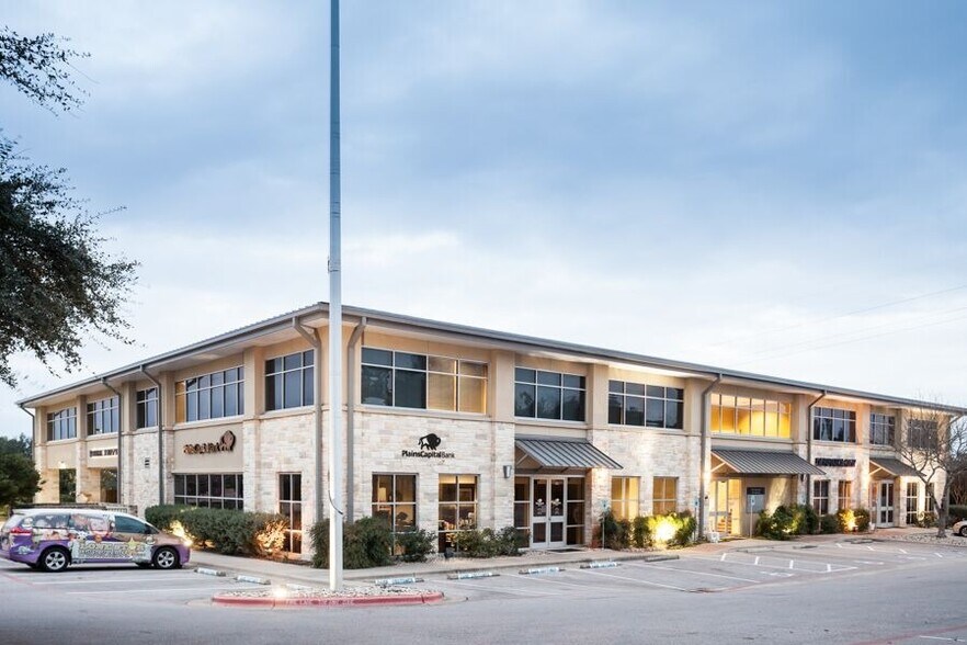 More Photos Of 1008 Ranch Road 620 S, Lakeway Office For Lease