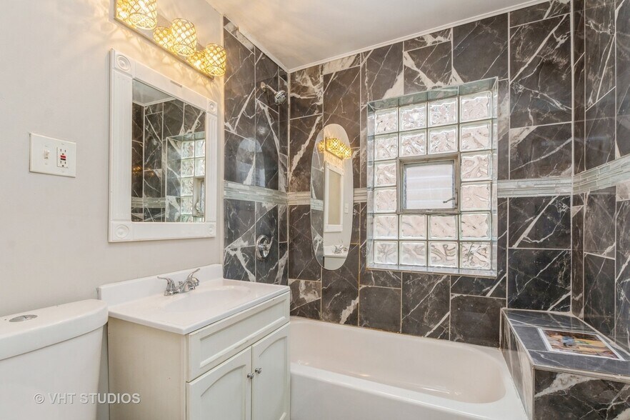 More Photos Of 6927 S Hermitage Ave, Chicago Apartments For Sale