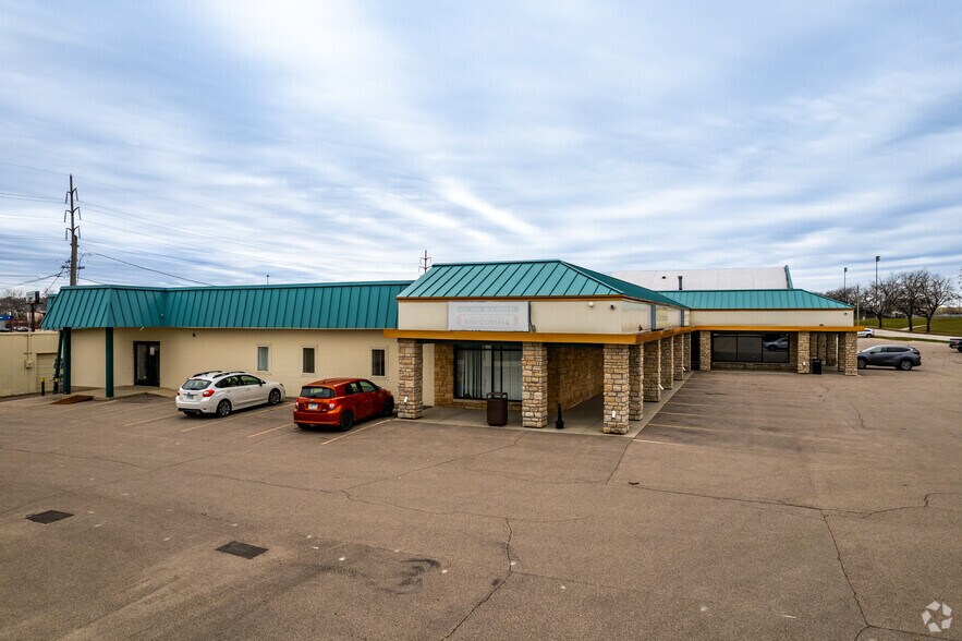 More Photos Of 1112-1320 NW 7th St, Rochester Unknown For Sale