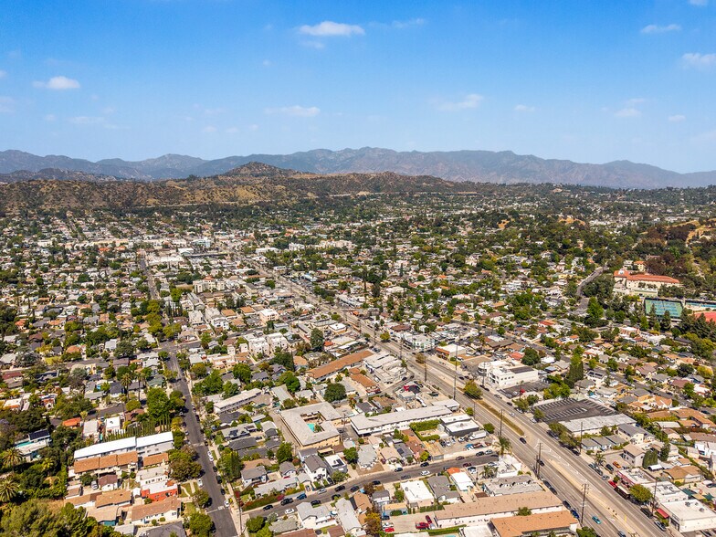 More Photos Of 4401-4403 Westdale Ave, Los Angeles Apartments For Sale