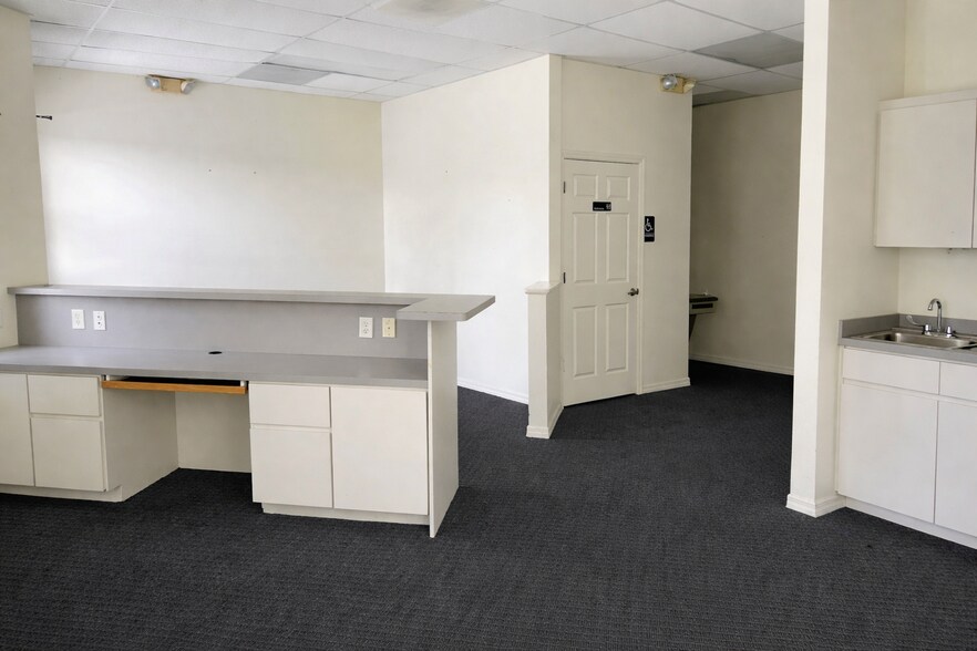 More Photos Of 4738 Grand Blvd, New Port Richey Medical For Lease