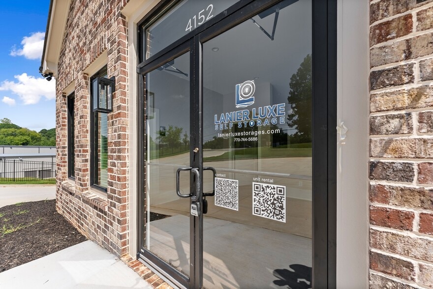 More Photos Of 4152 Browns Bridge Rd, Gainesville Self Storage For Sale