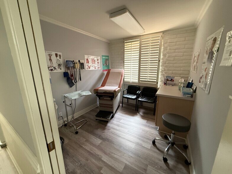 More Photos Of 855 E Brown Rd, Mesa Medical For Sale