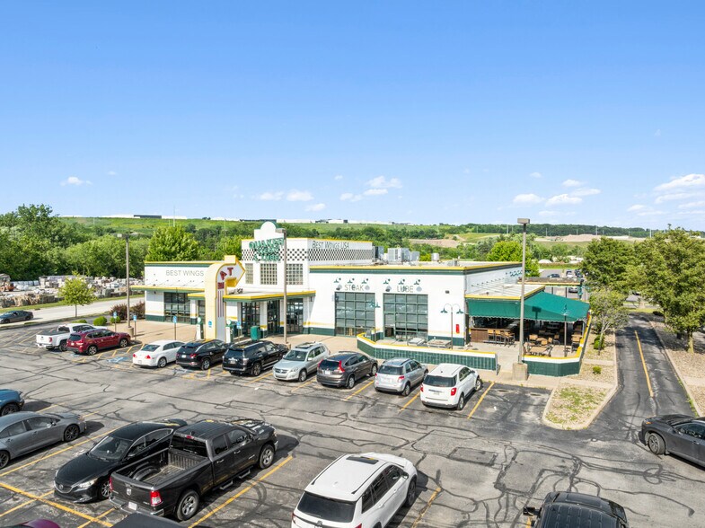 More Photos Of 5935 Canal Rd, Valley View Restaurant For Sale