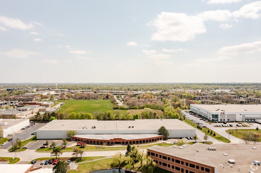 More Photos Of 699-701 Regency Dr, Glendale Heights Warehouse For Lease