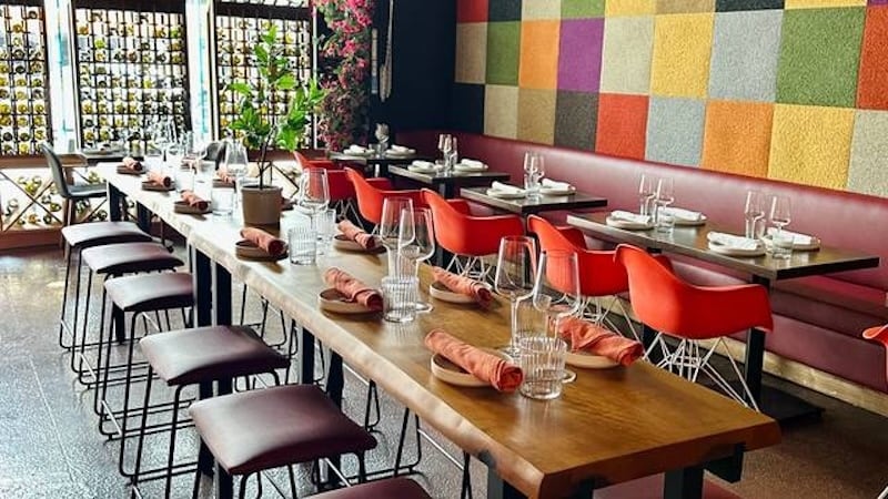 More Photos Of 401-415 Santa Monica Blvd, Santa Monica General Retail For Lease