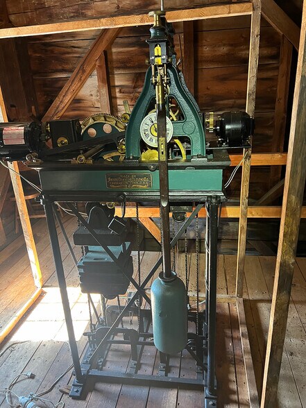 More Photos Of 4 Sawyer st, Phillips Religious Facility For Sale