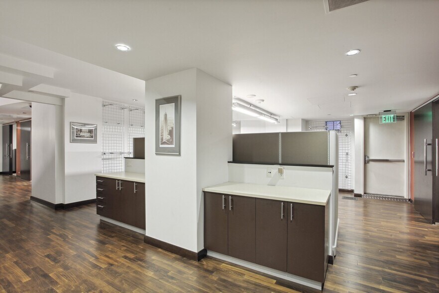 More Photos Of 730 17th St, Denver Office For Sale