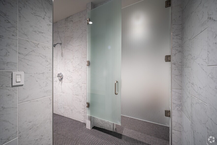 More Photos Of 14701 St. Marys Ln, Houston Unknown For Lease