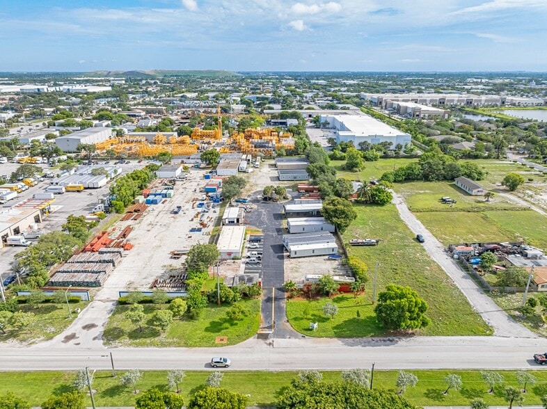 More Photos Of 1911 NW 15th St, Pompano Beach Truck Terminal For Lease