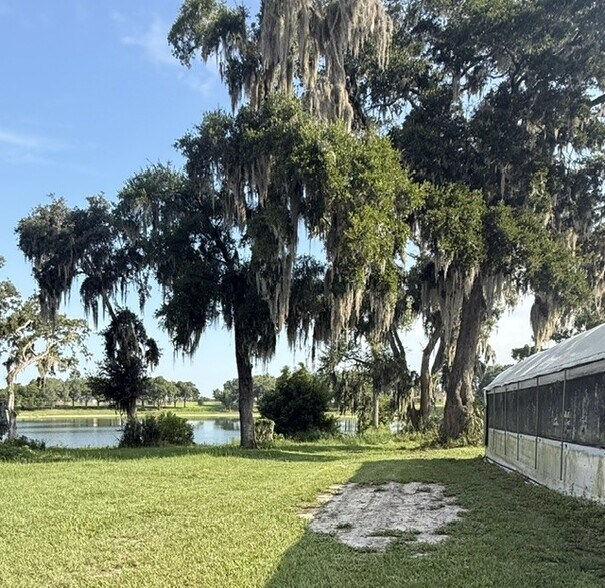 More Photos Of 17323 Lake St, Umatilla Specialty For Sale
