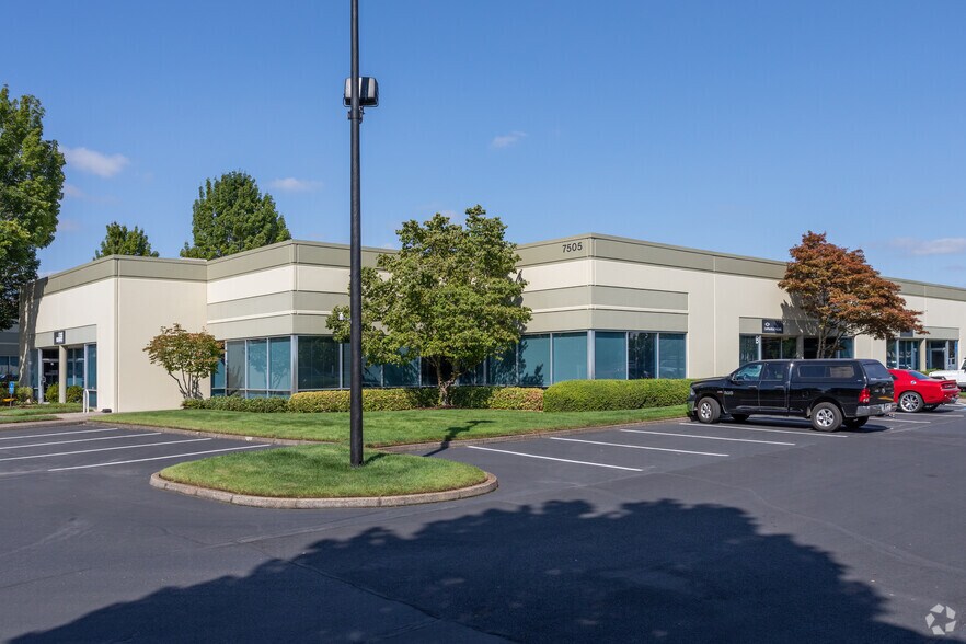 More Photos Of 7505 NE Ambassador Pl, Portland Unknown For Lease