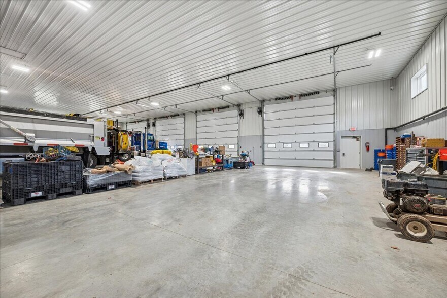 More Photos Of 104 Readington rd, Branchburg Manufacturing For Sale