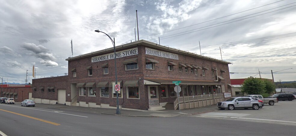 More Photos Of 3210 Hewitt Ave, Everett Freestanding For Sale