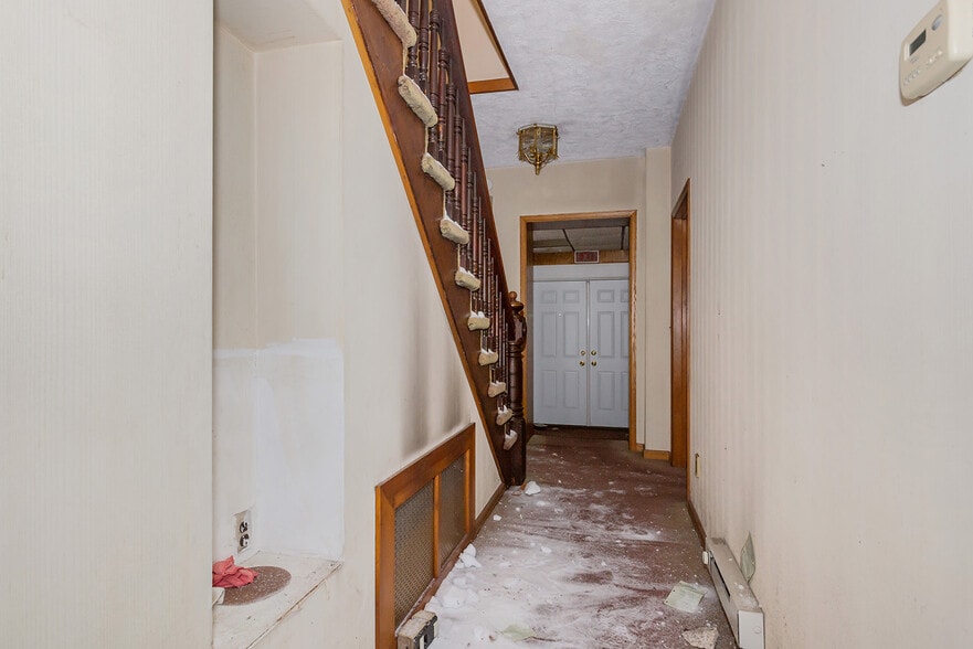 More Photos Of 118 Hudson St, Hackensack Office For Sale