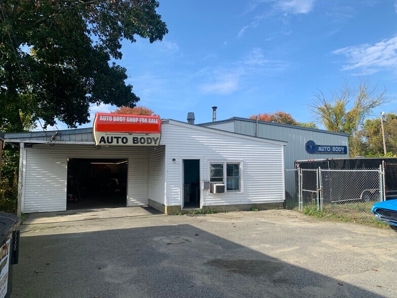 Primary Photo Of 41R Central St, East Bridgewater Auto Repair For Sale