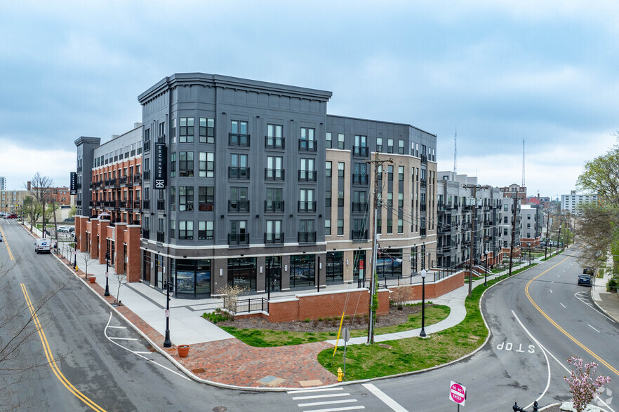 Primary Photo Of 2533 Woodburn Ave, Cincinnati Apartments For Lease