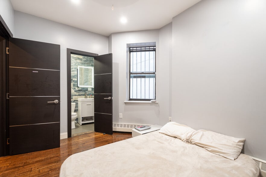 More Photos Of 950-952 Bergen St, Brooklyn Apartments For Sale