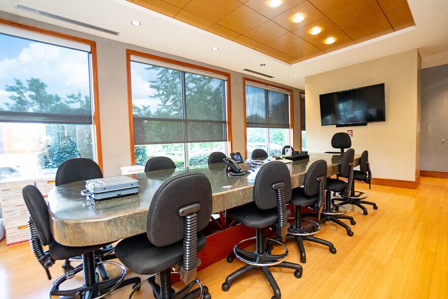 More Photos Of 2470 Daniells Bridge Rd, Athens Office For Sale