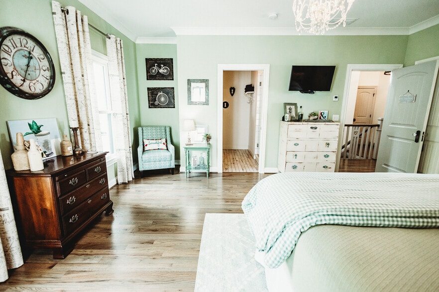 More Photos Of 10630 Meeting St, Prospect Hospitality For Sale